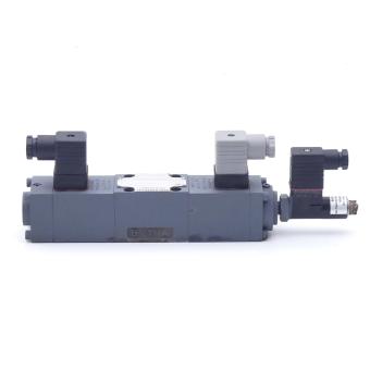 Directional control valve 