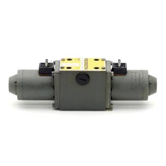 4/3 Directional control valve  Used