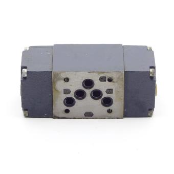 4/2 Way Valve WV10P1N208-0 0810000396 Used