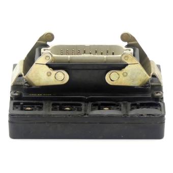 Multiple-blade connector 
