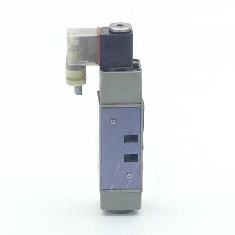 5/2 way valve  Used