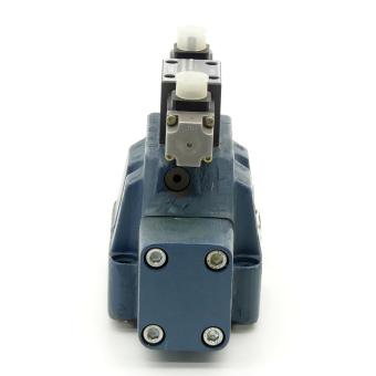 Pilot operated 4/3-way valve 081WV25P1N302PYWS024/00B0 Used