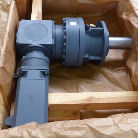 Servo Motor mit AngleGear 1FT6 105-1AC71-1EH1 435477 001 New