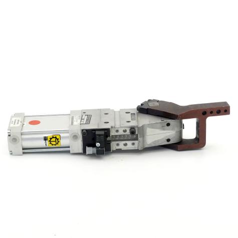 Pneumatic clamp 135 °  New