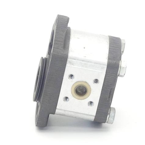 Gear pump  New