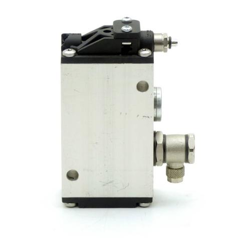 3/2 directional valve  Used