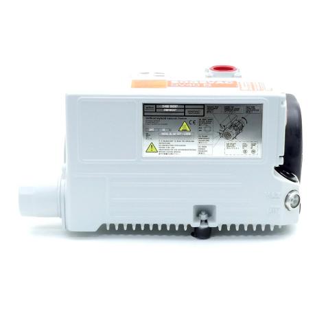 Oil sealed vacuum pumps  New FS