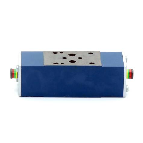 Throttle check valve  