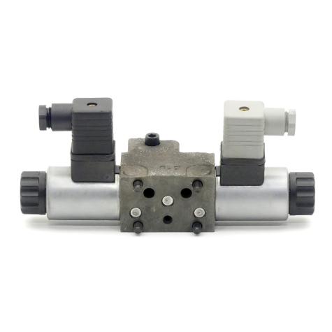 Directional control valve 2040533 New