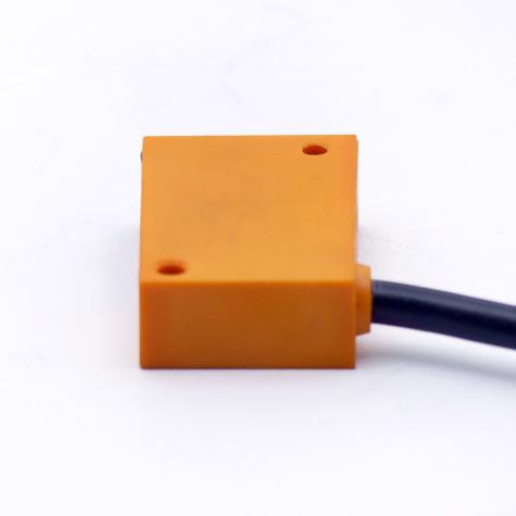 Sensor Induktiv efector  Neu OVP