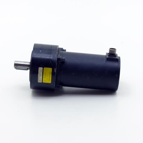5-phase step motor with PL100 3:1 gearbox RDM51117LWC 3,75A E500 Used