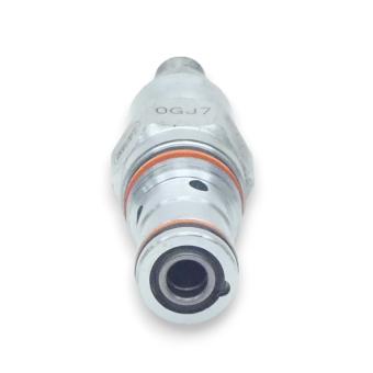 Throttle check valve  