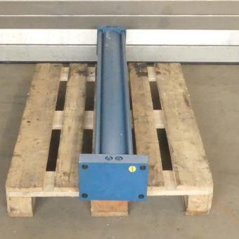 Hydraulic cylinder 