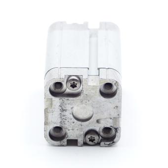 Compact Cylinder 32 x 40 