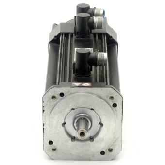 Servo motor 