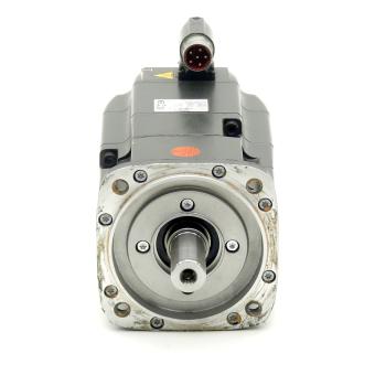 Servo motor 