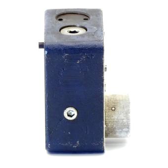 Flow control valve 0 811 330 001 