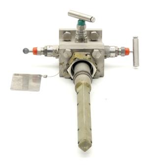 Flow measuring device 