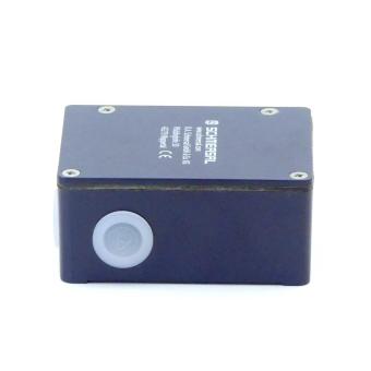 Magnet locking switch 