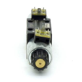 4/2 - Directional control valve  Used