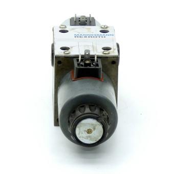 Magnetic 4/2 directional valve 4WE 10 D31/OFCG24N9Z4  Used