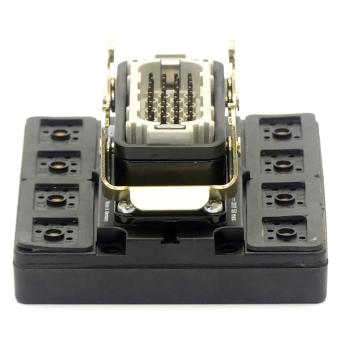 Multiple-blade connector  