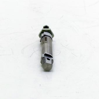 Round Cylinder 16 x 25 