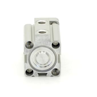 Short-stroke Cylinder 32x15 
