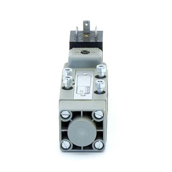 5/2 - Directional control valve  Used