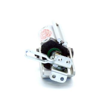 Pneumatic toggle clamp 