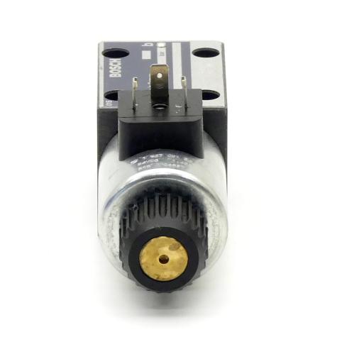 4/2 Way Valve 081WV06P1V1033W5024/00D0 New
