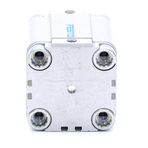 Pneumatic Cylinder 156651 Used