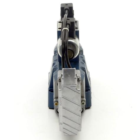 4/4 Directional control valve  Used