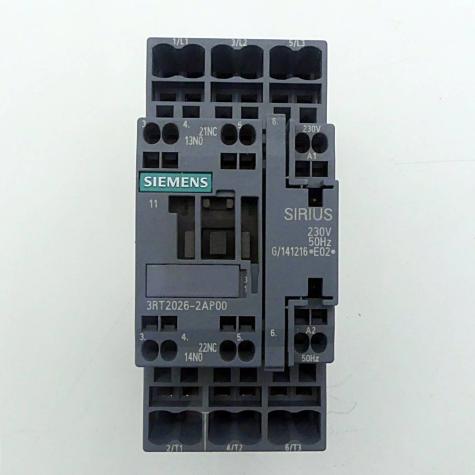 Schütz  Used