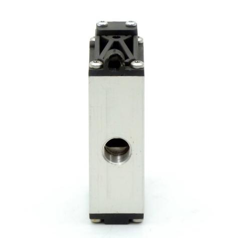 3/2 directional valve  Used