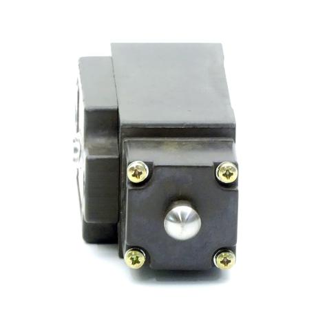 Sicherheitsschalter NZ1WO-528 L060 Neu