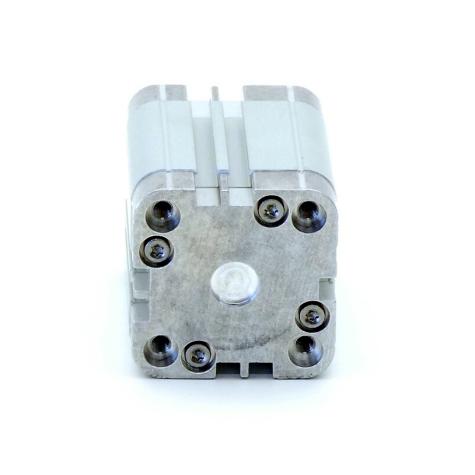 Compact cylinder  New