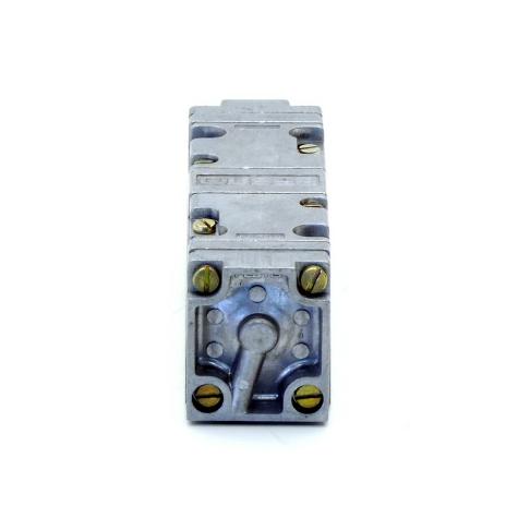 Pneumatic valve 5815 