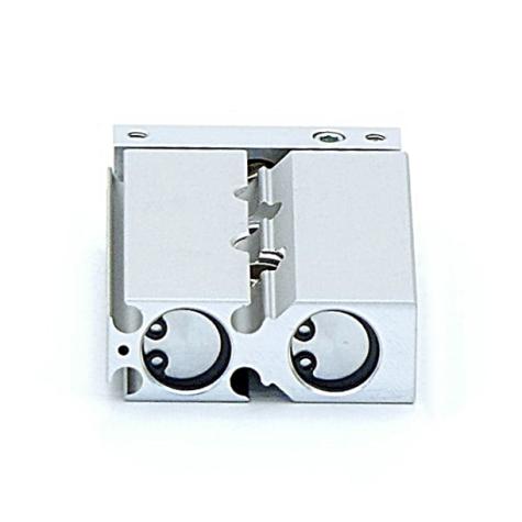 Dual rod cylinder  