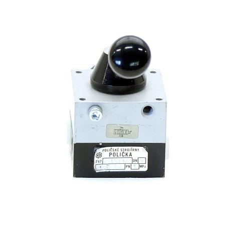 4/3 Way valve  Used
