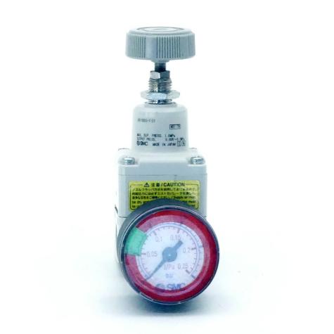 Precision pressure regulator  