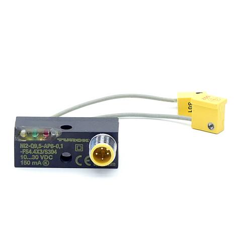 Induktiver Sensor Ni2-Q9,5-AP6-0,1-FS4.4X3/S304 Neuwertig