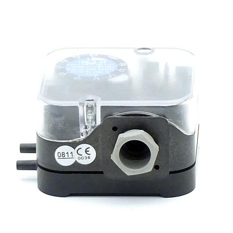 Differential pressure switch CE-0085 AQ0673 Used