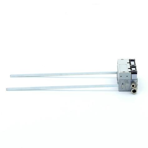 End plate 533371 