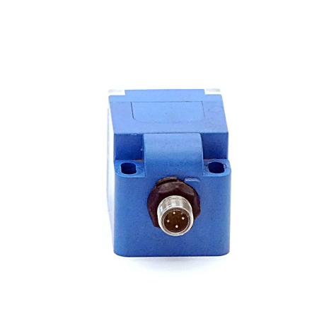 Inductive sensor with standard switching distance  