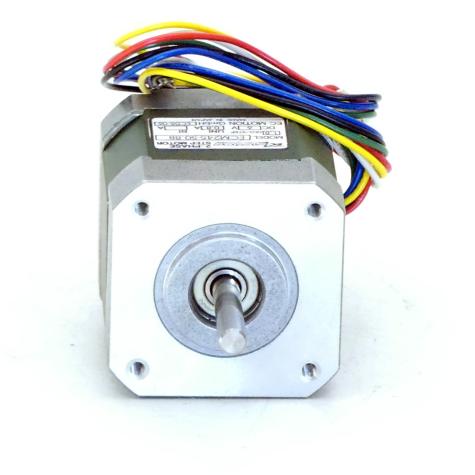 NEMA17 2-Phasen-Schrittmotor 1.8° 0.22Nm Litzen:60.8A  2-Wellenenden:5mm  Neu OVP