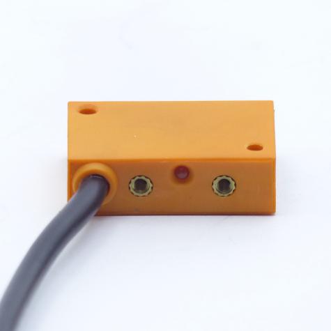 Sensor Induktiv efector  Neu OVP