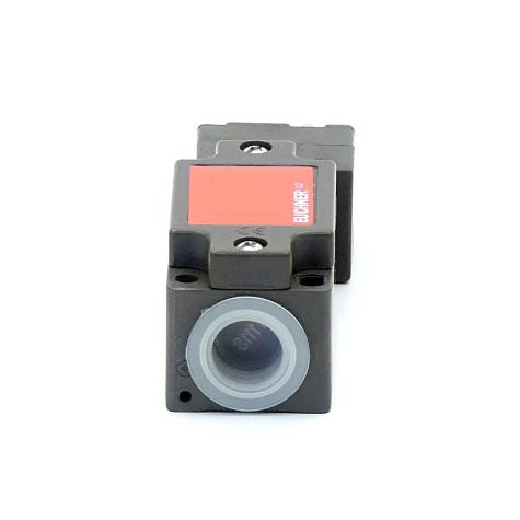 Safety switch NZ1VZ-528E-M Refurbished