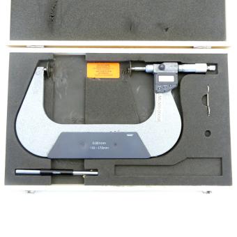 Electronic micrometer 