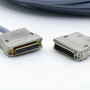 Datenübertragungskabel  